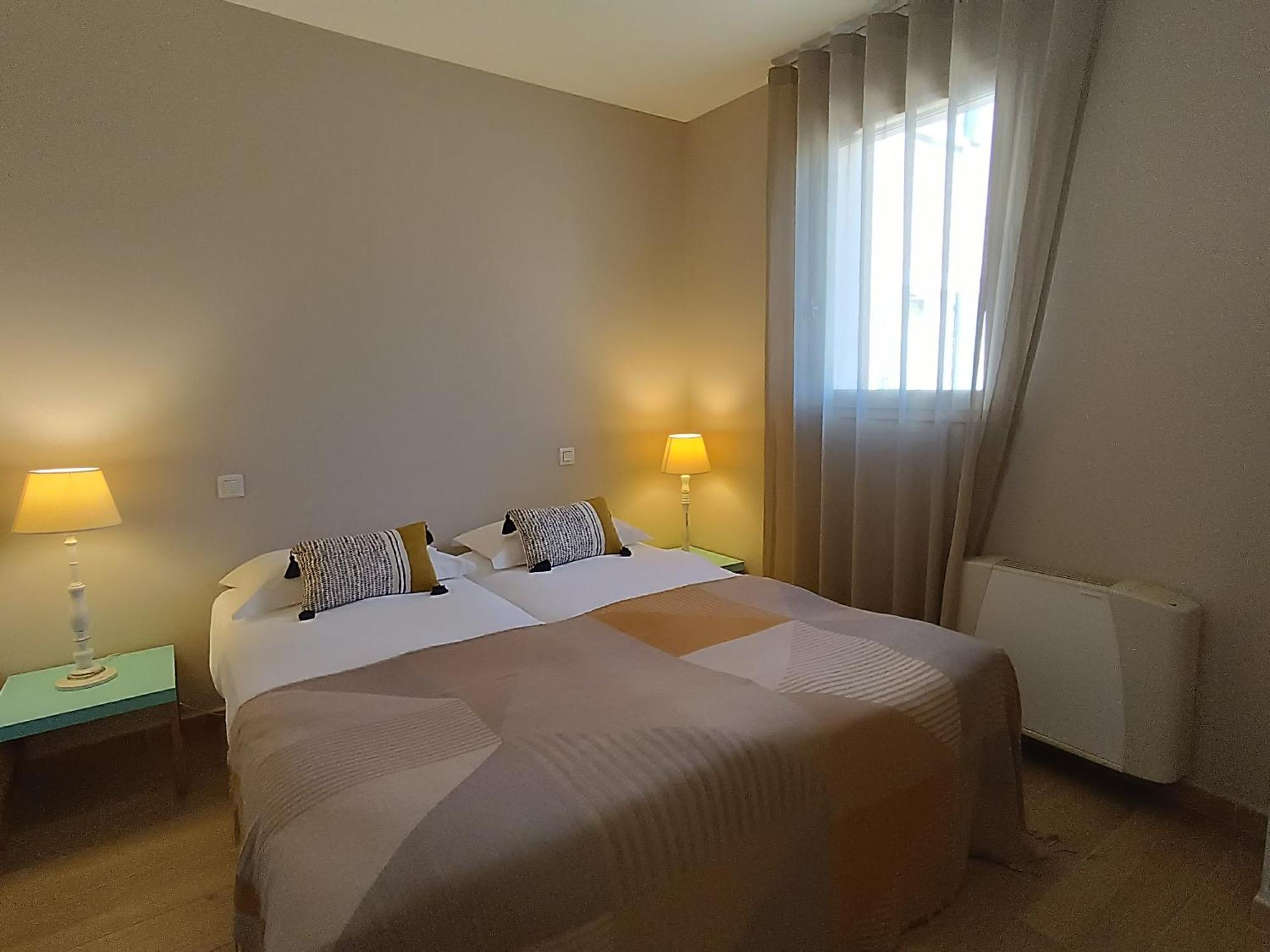 Hotel La Bastide D'Iris Vagnas Luaran gambar